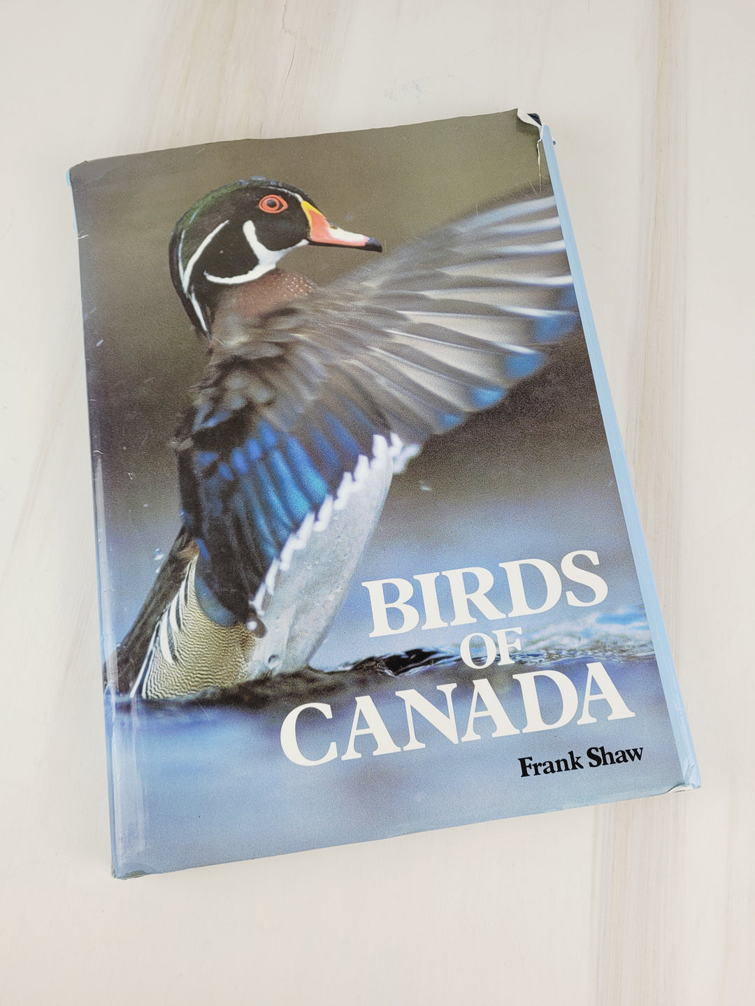 BIRDS OF CANADA LARGE HARDCOVER BOOK BY FRANK SHAW EUC/PC
