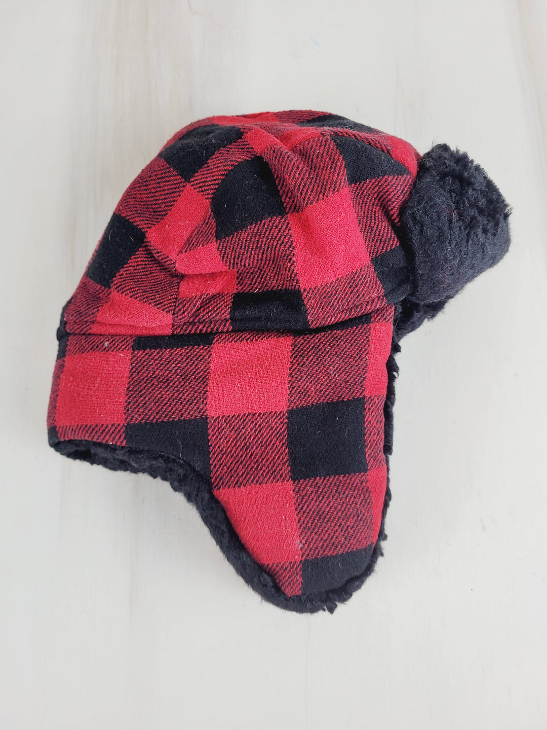 RED PLAID SOFT THICK LINED EAR FLAP HAT YOUTH O/S PRE-LOVED