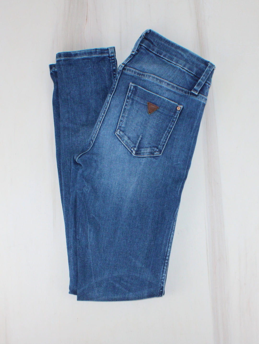 GUESS JEANS LADIES SIZE 25 PRE-LOVED