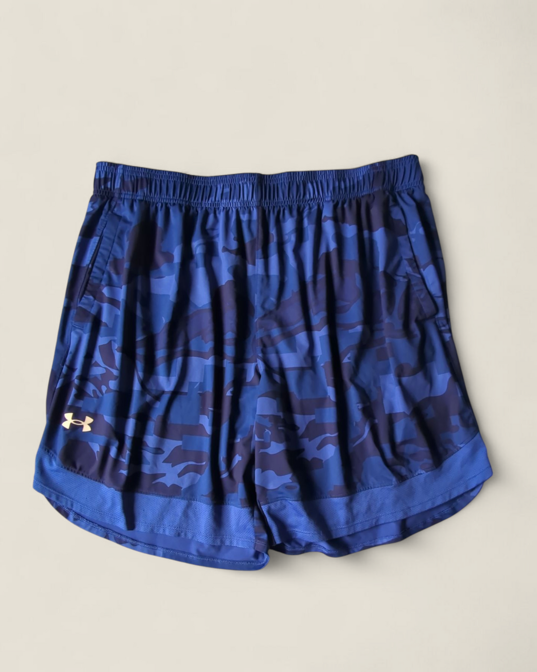 UNDER ARMOUR BLUE ATHLETIC SHORTS MENS 2XL PRE-LOVED