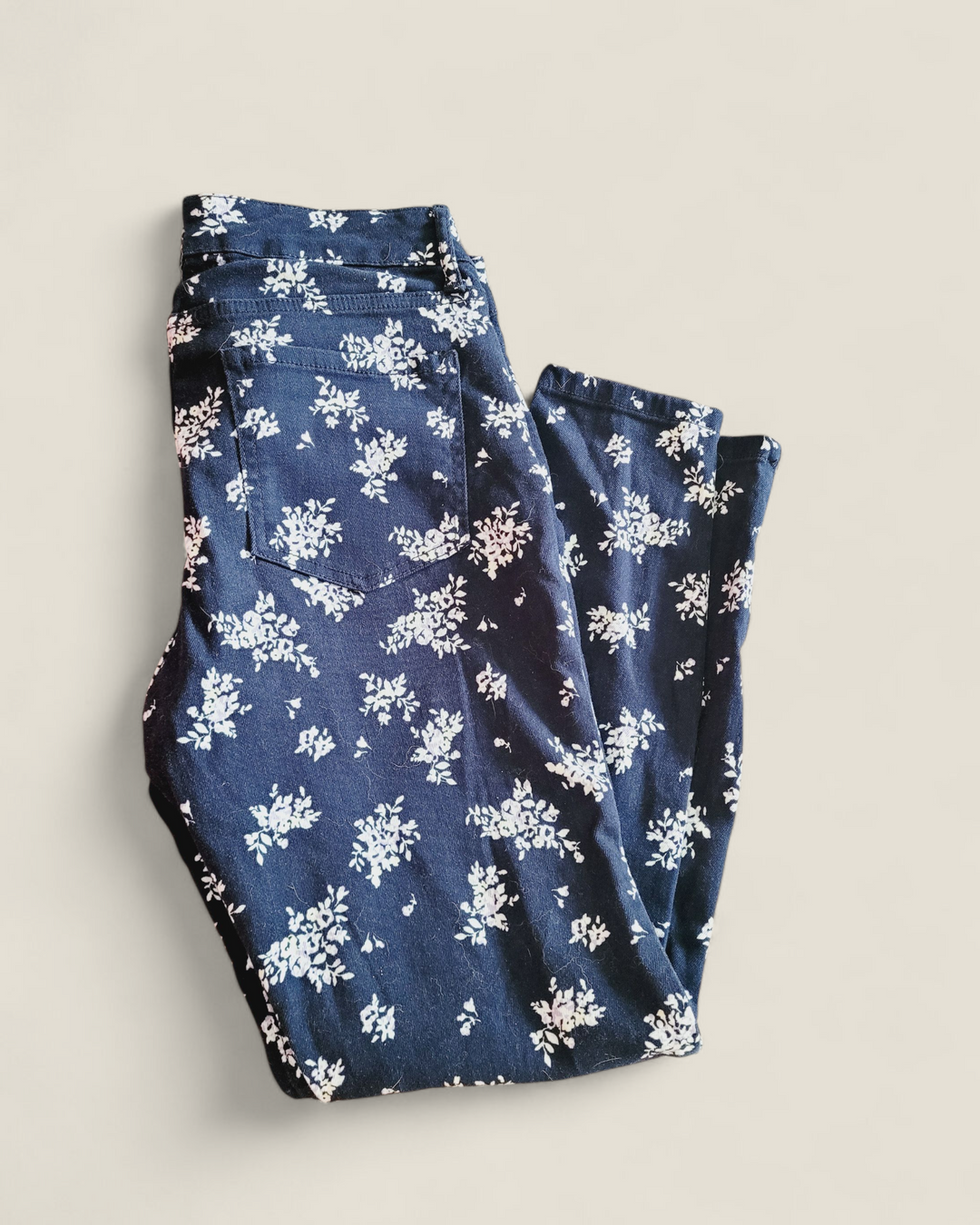 JOE FRESH FLORAL JEANS CLASSIC SLIM LADIES SIZE 28 PRE-LOVED