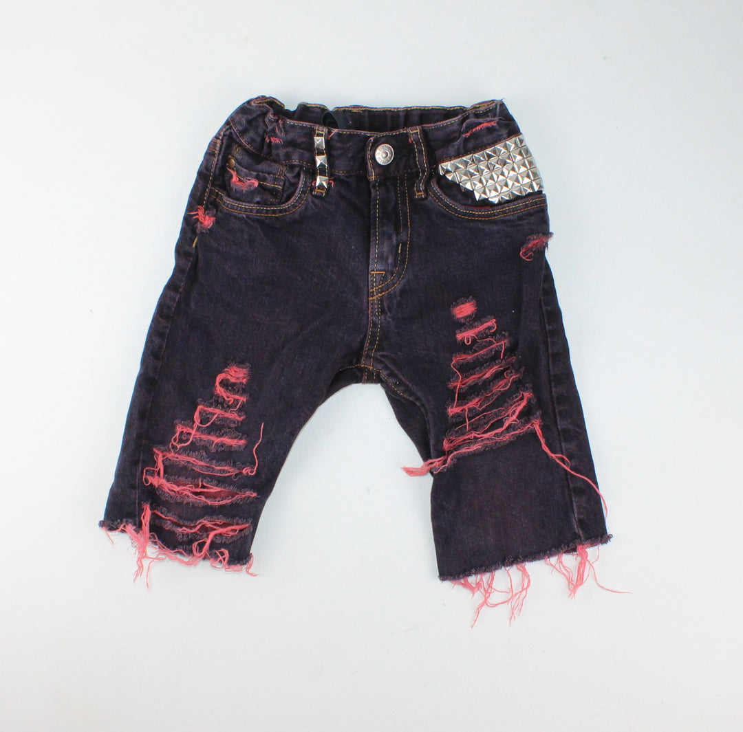 DISTRESSED DENIM SHORTS APPROX 4Y PRE-LOVED