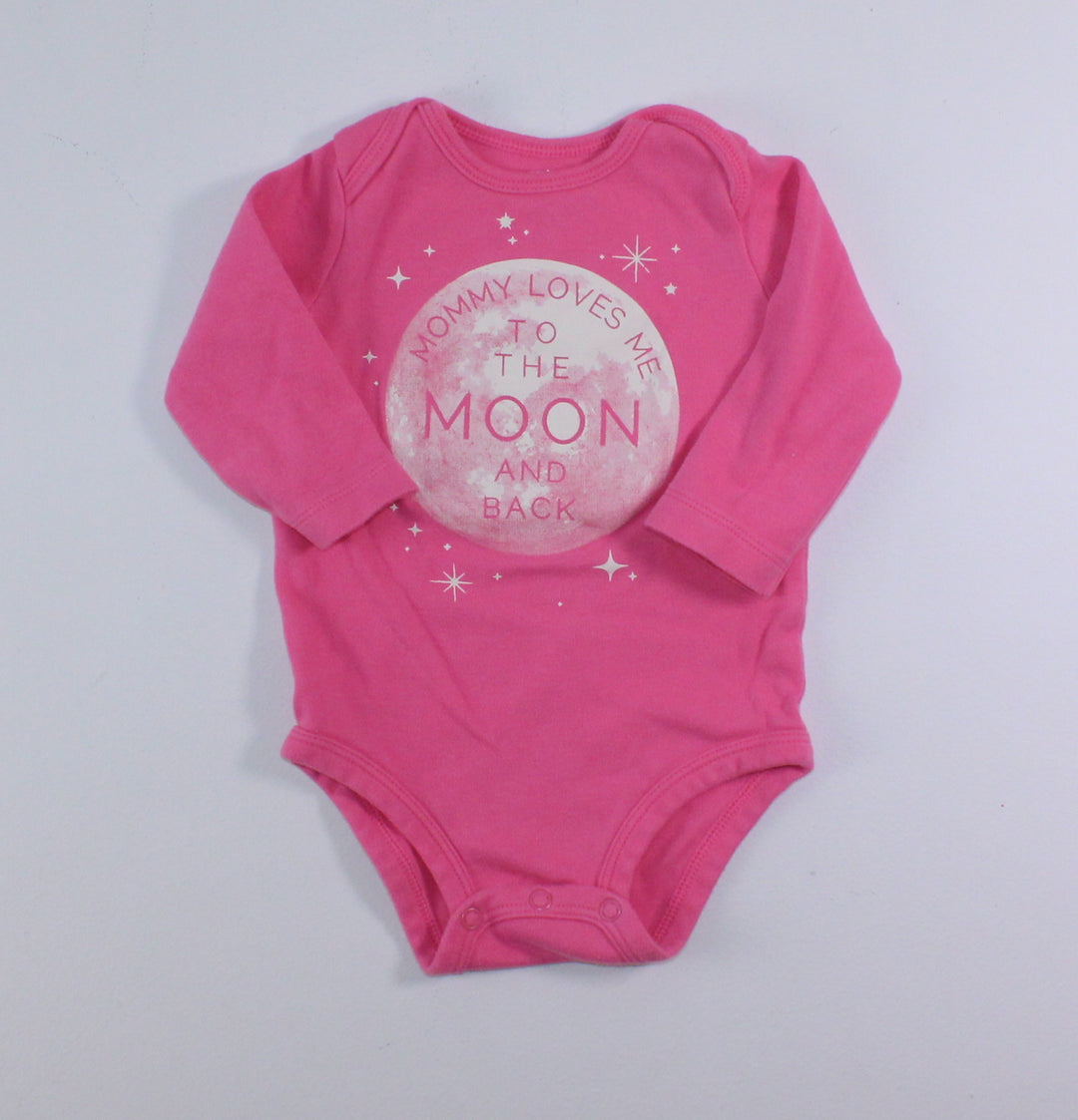 CARTERS MOMMY LOVES ME ONESIE 6M PRE-LOVED