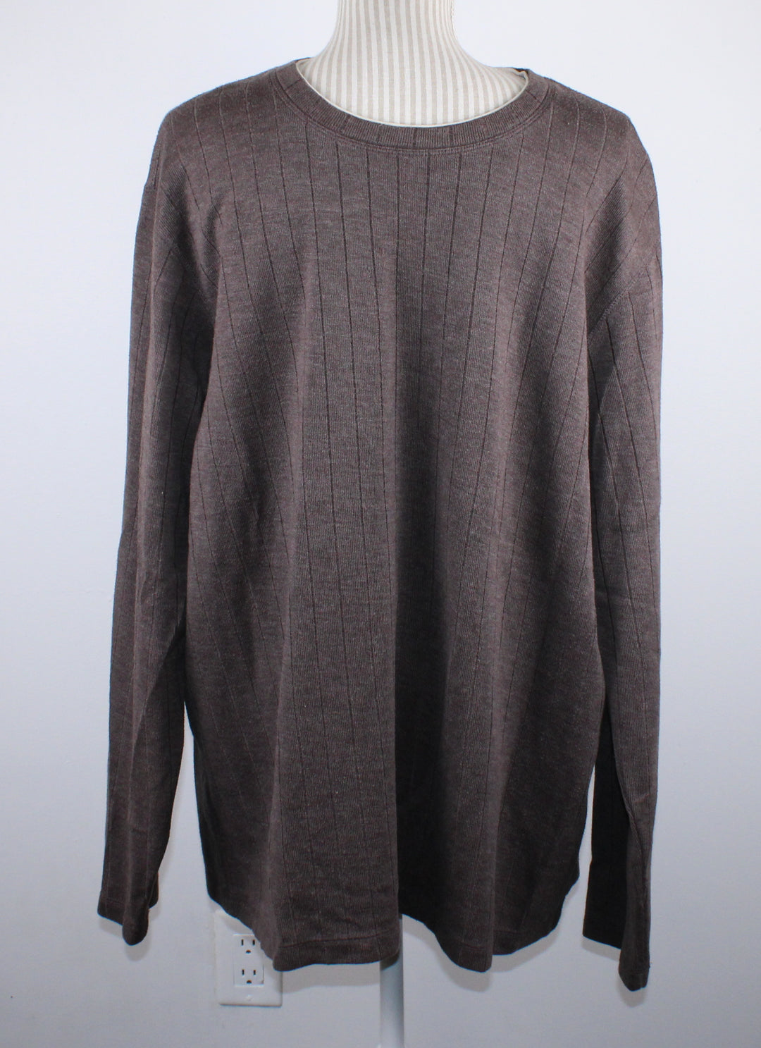 DENVER HAYES BROWN SWEATER MENS XL PRE-LOVED