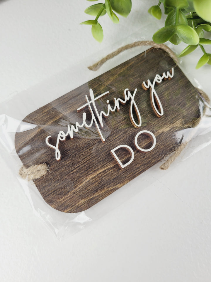 Rough Cut Dezigns, 3D Wooden Holiday Gift Tags