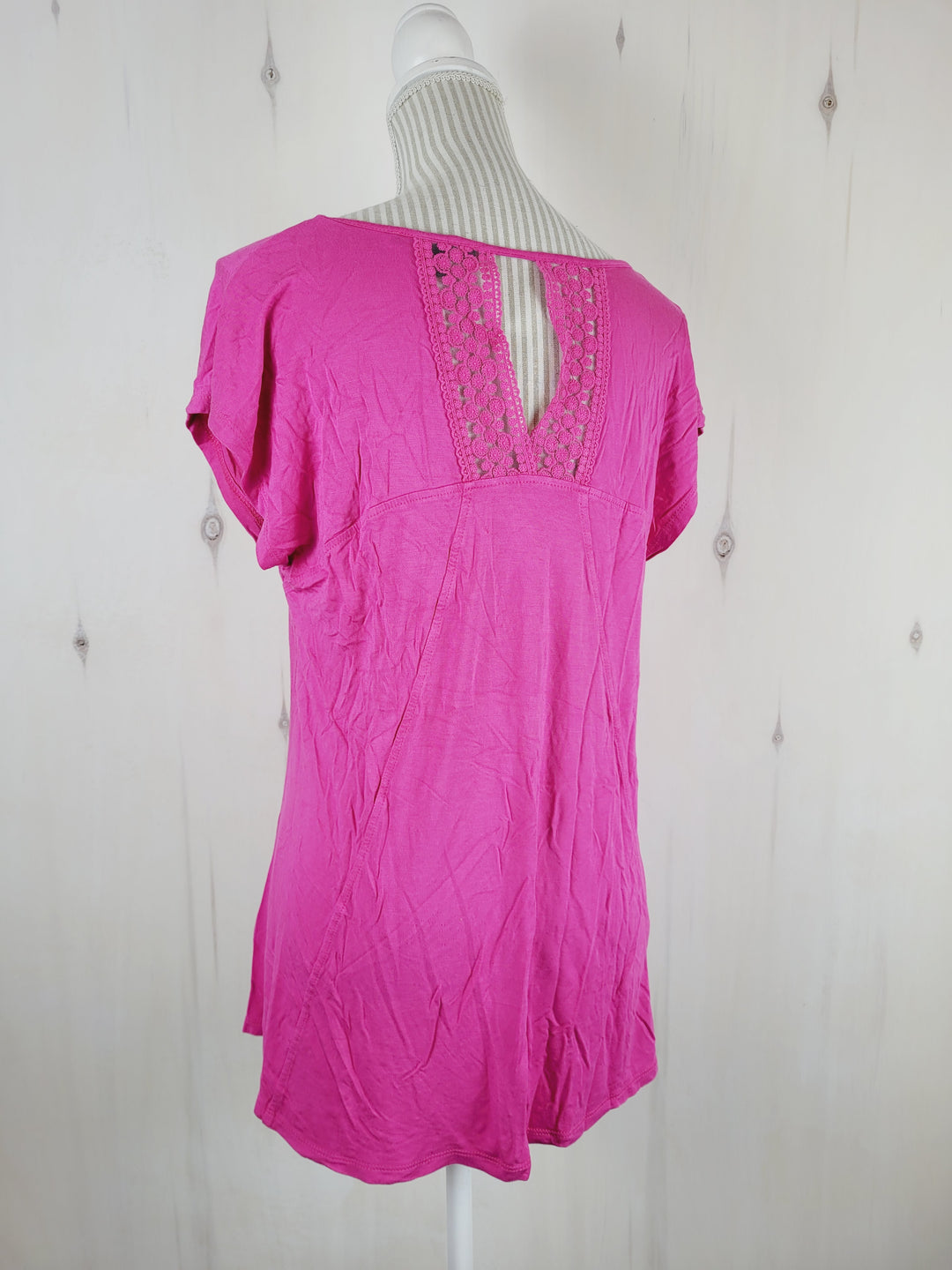 CABLE & GAUGE PINK TOP WITH BACK LACE DETAIL LADIES LARGE PRE-LOVED