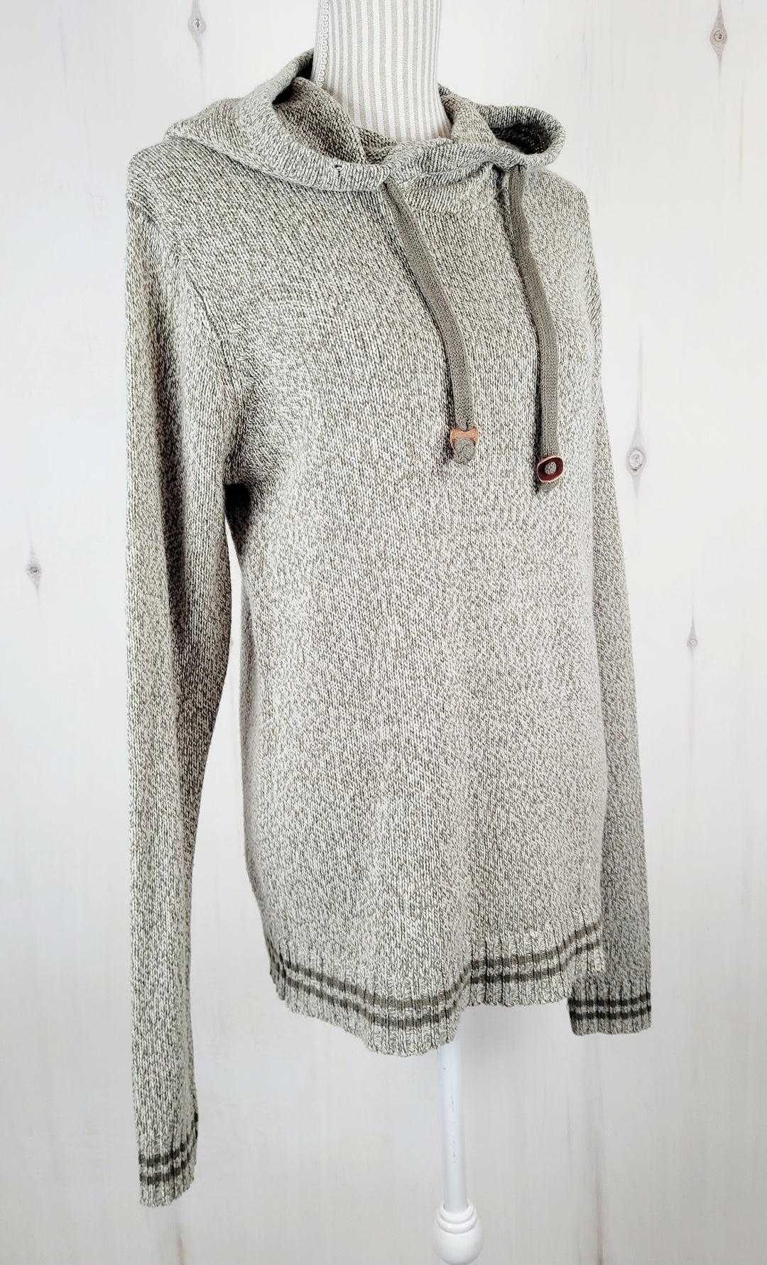 BLUENOTES BEIGE KNIT SWEATER LADIES SM PRE-LOVED