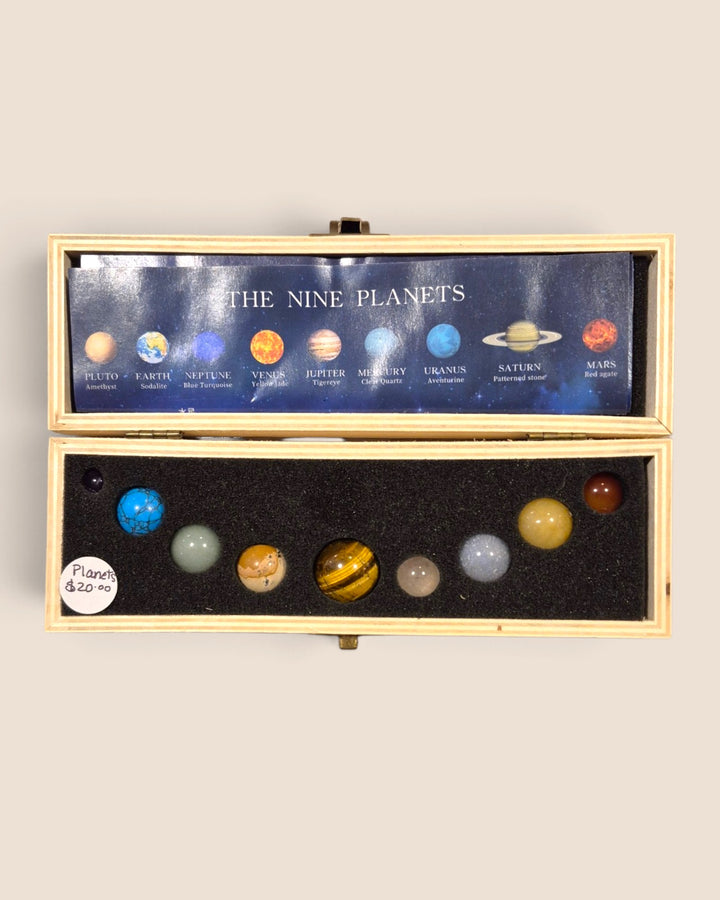 The Crystal Compass, Nine Planets Carved Crystal Set