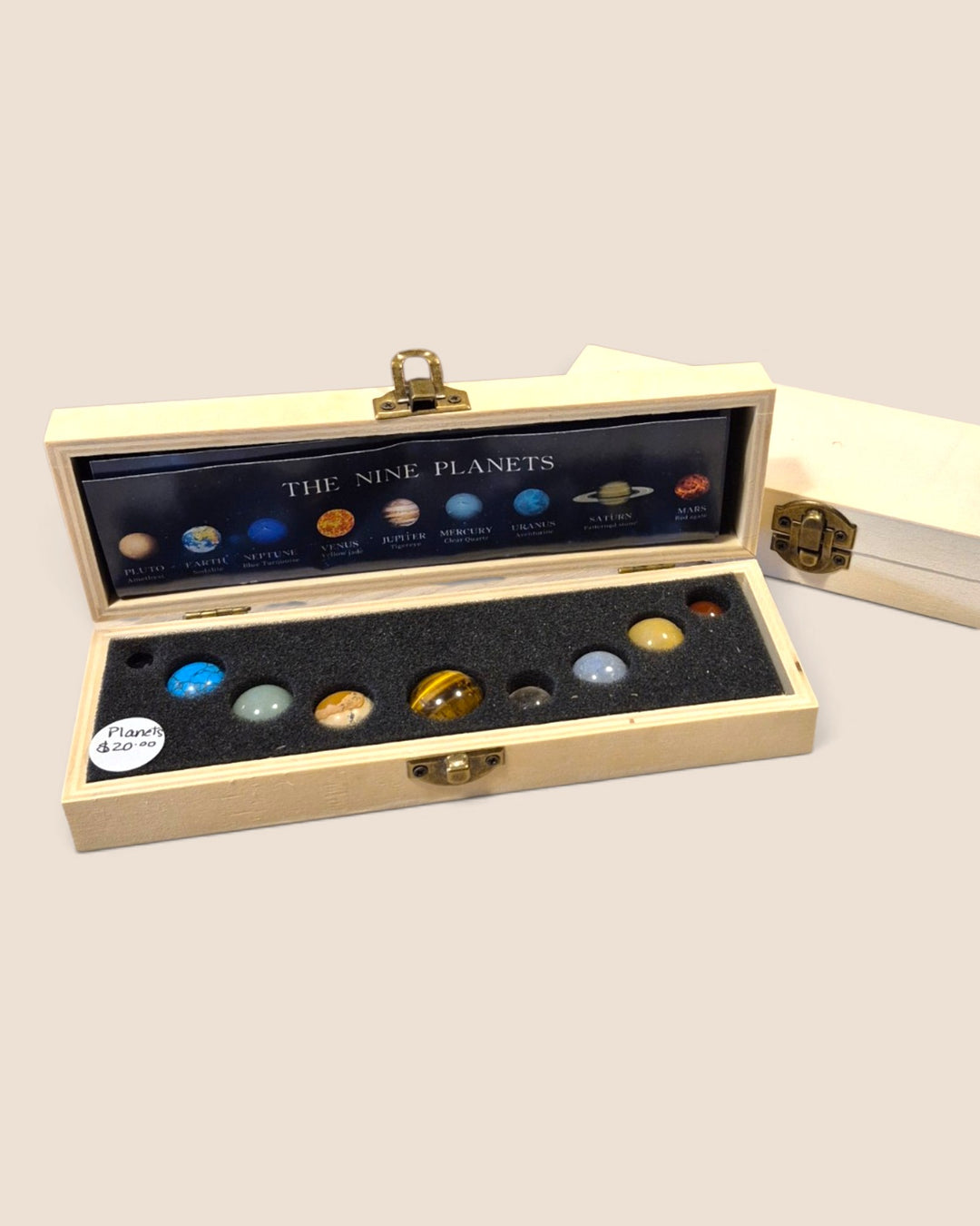 The Crystal Compass, Nine Planets Carved Crystal Set