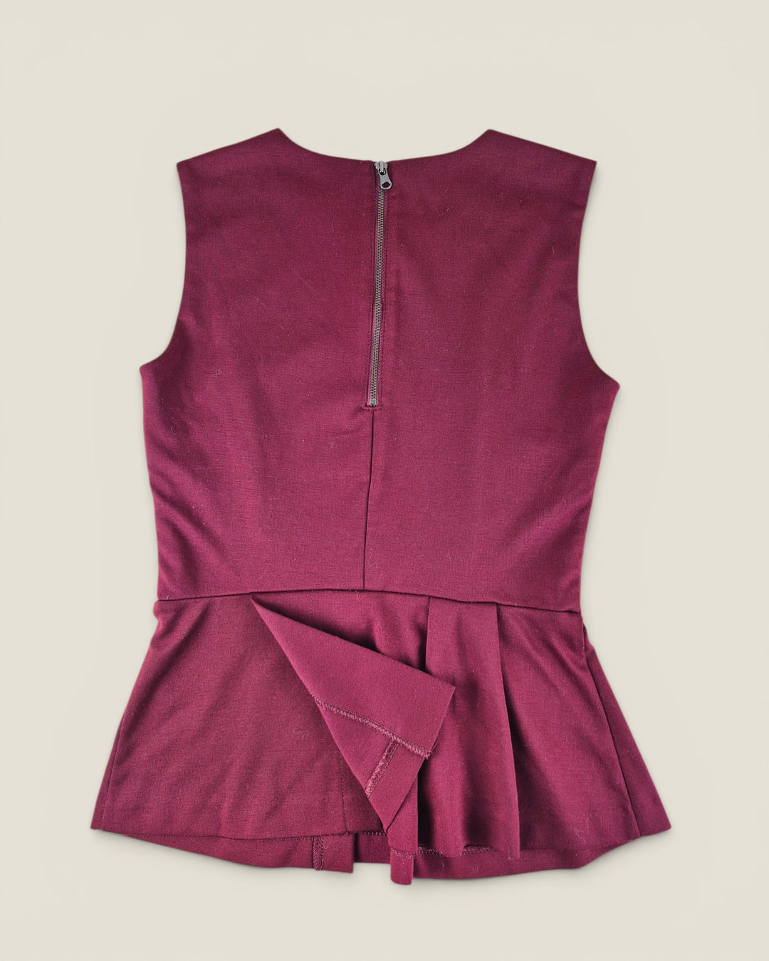 Pre-Loved Banana Republic Maroon Sleeveless Top Ladies Size 0 | Betty’s Marketplace