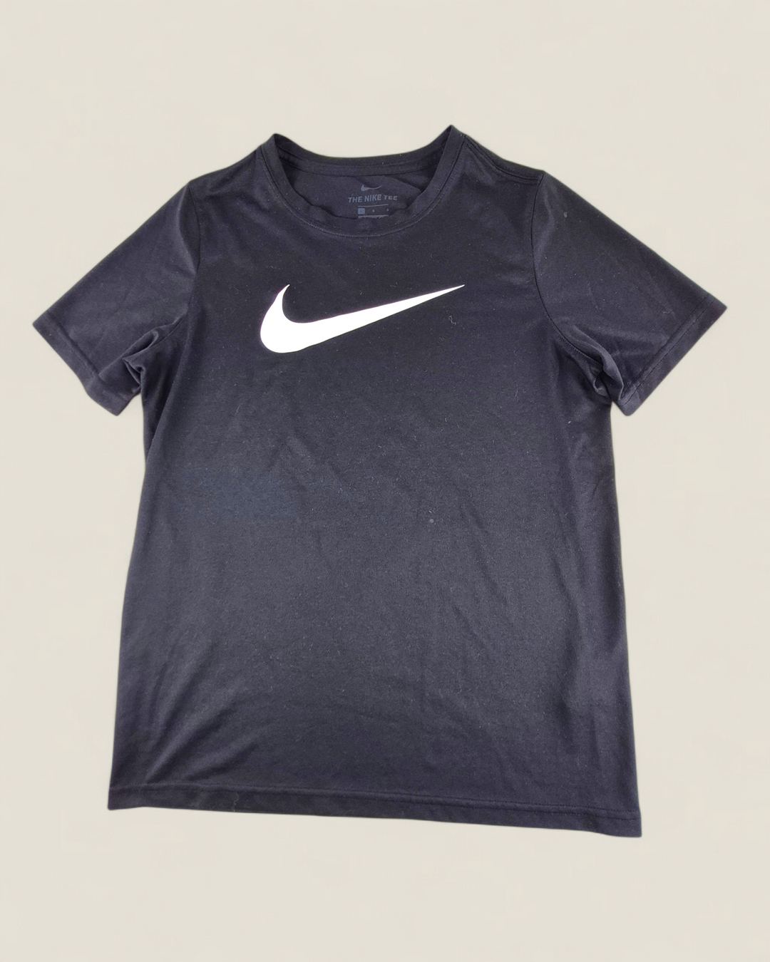 Pre-Loved Nike Black Athletic Tee Youth Large | Betty’s Marketplace