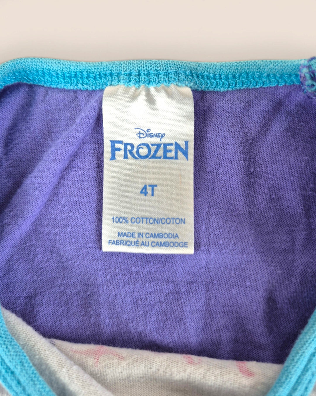 Pre-Loved Frozen Sleep Top "Sisters & Besties" Girls 4Y | Betty’s Marketplace