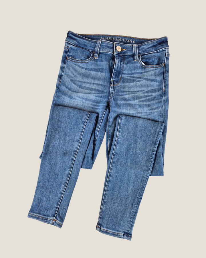 Pre-Loved American Eagle Jegging Jeans Ladies Size 0 | Betty’s Marketplace