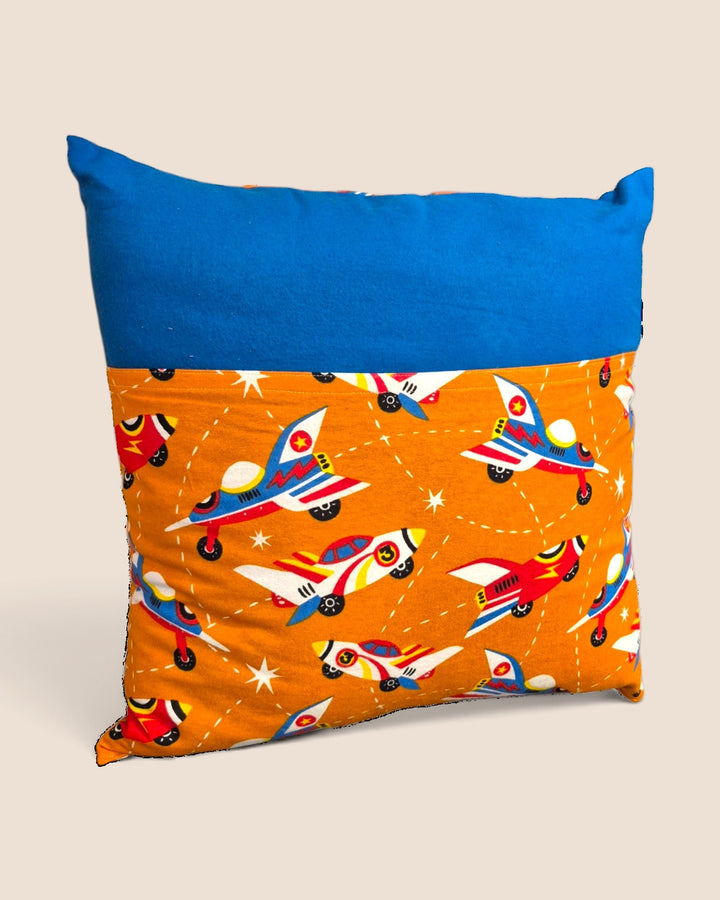 Momma's Gift Shop, Reading Pillows