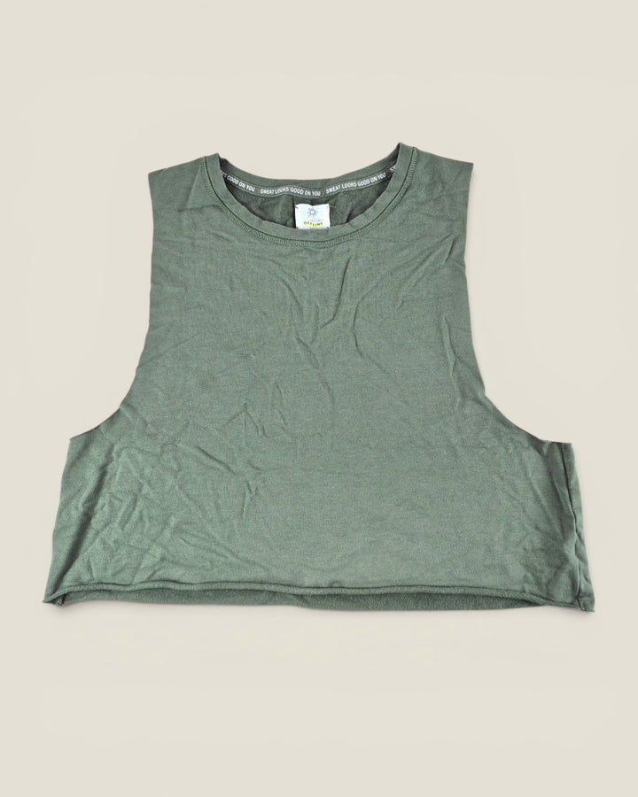 Pre-Loved Offline Green Athletic Cropped Top Ladies Large | Betty’s Marketplace