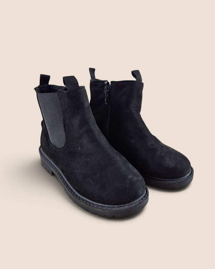 Pre-Loved Ardene Black Boots Girls Size 13 | Betty’s Marketplace