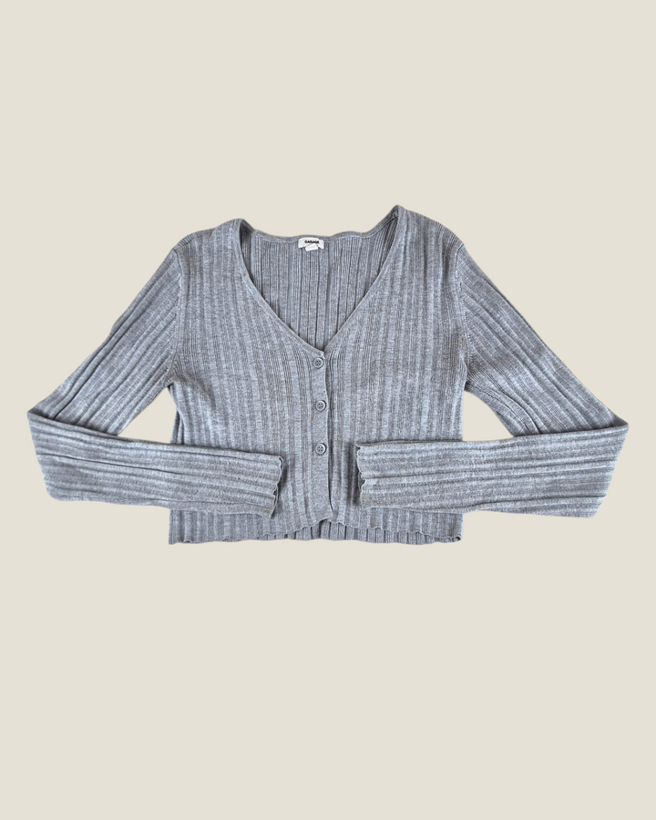 Pre-Loved Garge Grey Long Sleeve Crop Top Ladies Small | Betty’s Marketplace