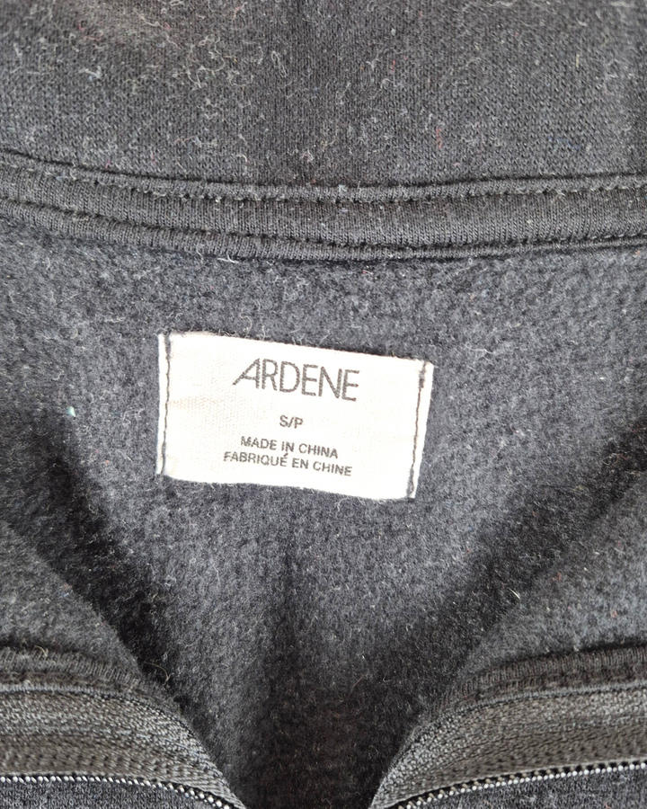 Pre-Loved Ardene Black Cropped Sweater Ladies Small | Betty’s Marketplace