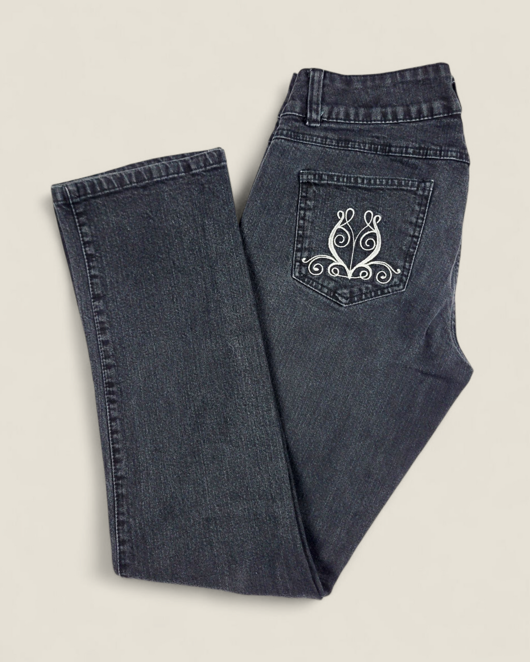 BOYSENS BLACK JEANS WITH EMROIDERED BACK POCKET LADIES SIZE 8 PRE-LOVED