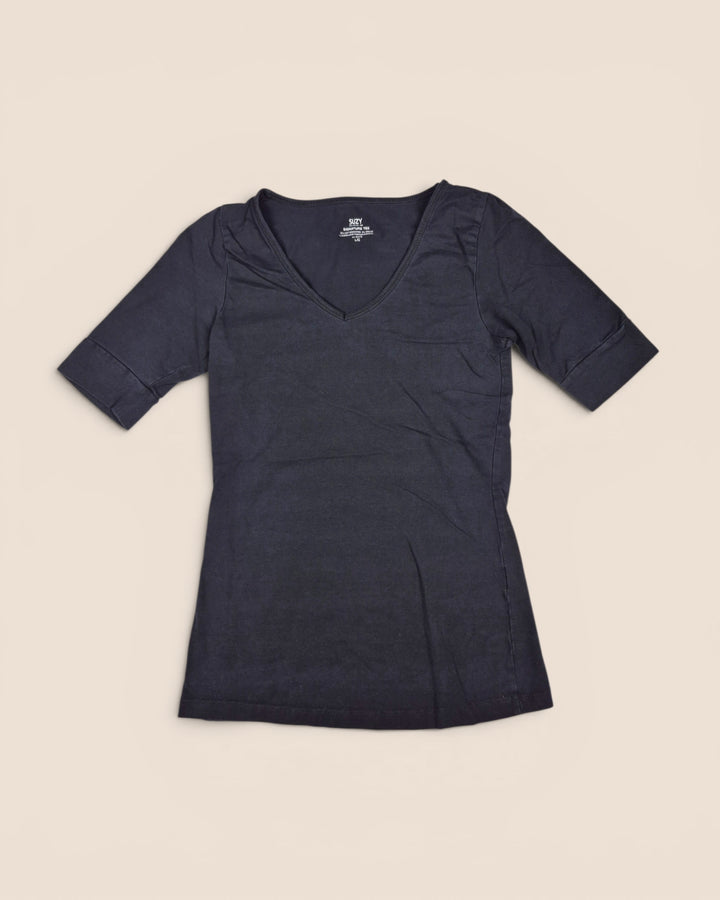 Pre-Loved Suzy Shier Signature Black Tee Ladies Large | Betty’s Marketplace
