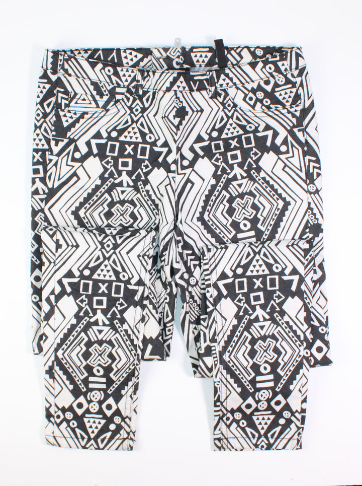 DIVIDED BLACK AND WHITE PATTERNED PANTS SIZE 10 PRE-LOVED