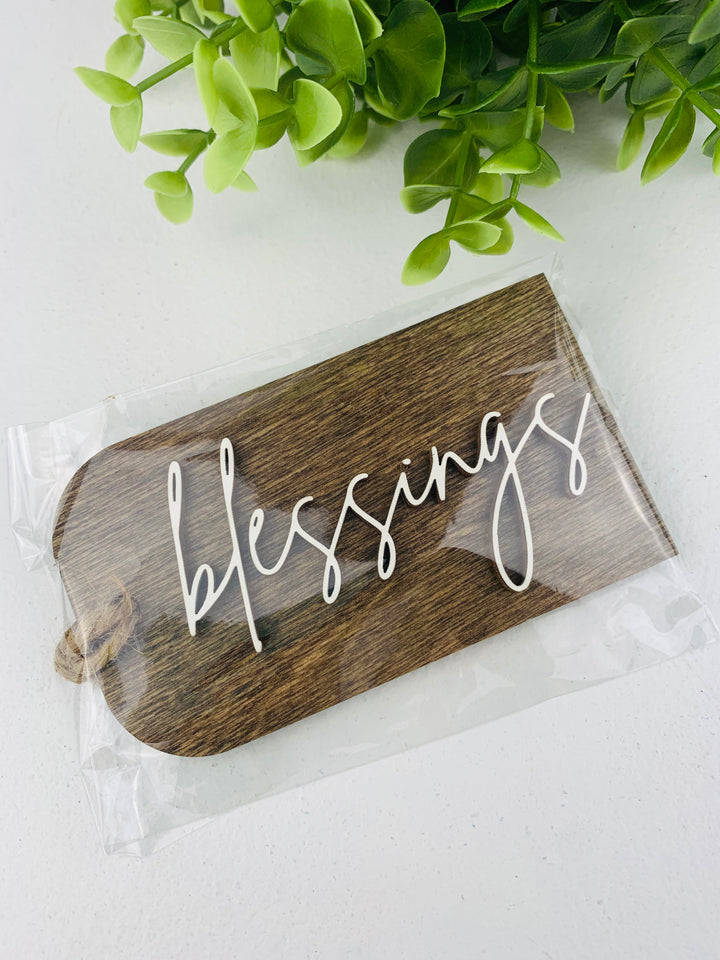 Rough Cut Dezigns, 3D Wooden Holiday Gift Tags